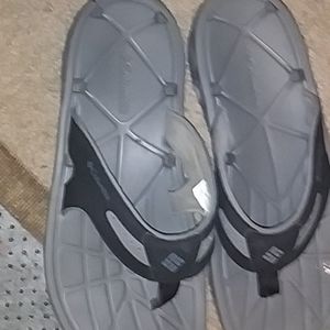 Columbia flip flops